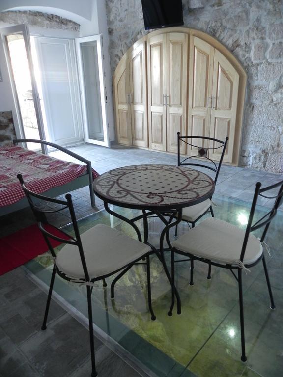 וויס Apartments Acalinovic חדר תמונה