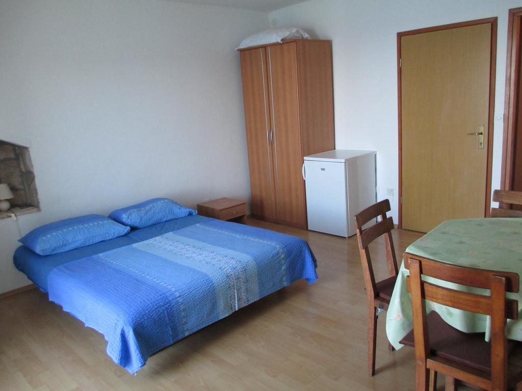 וויס Apartments Acalinovic חדר תמונה